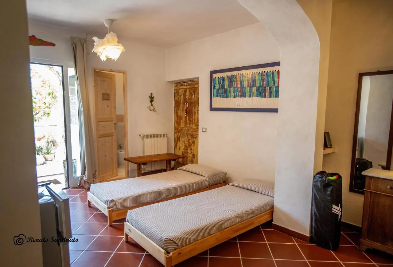 B&B Sopra Il Borgo Finale Ligure Bed & Breakfast