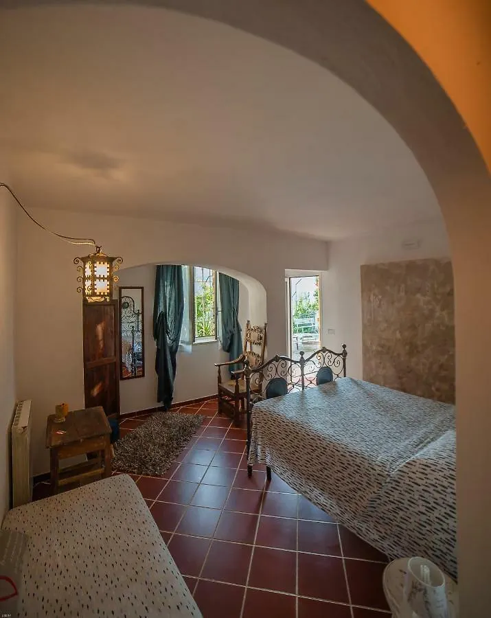 B&B Sopra Il Borgo Finale Ligure Bed & Breakfast