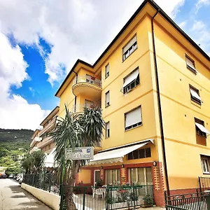 2* Hotel Chiara