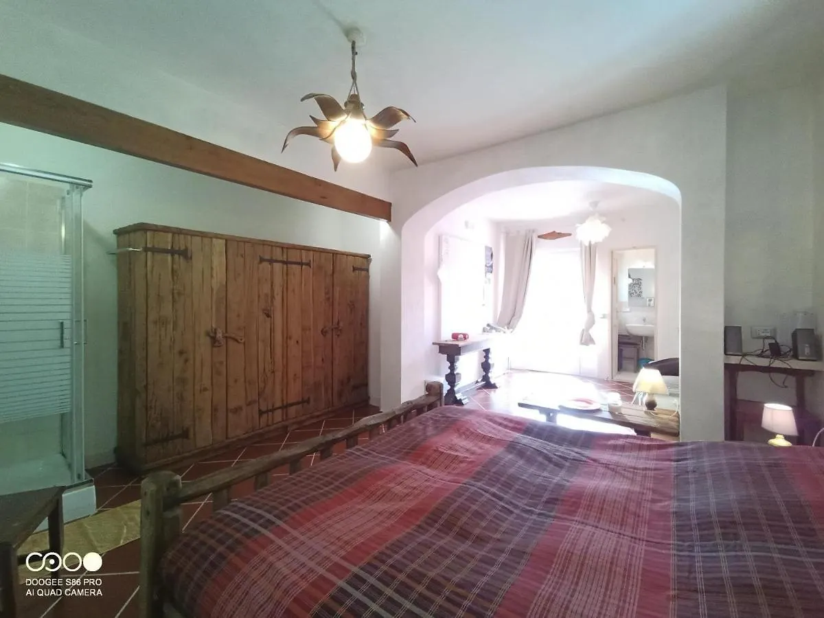 B&B Sopra Il Borgo Finale Ligure Bed & Breakfast