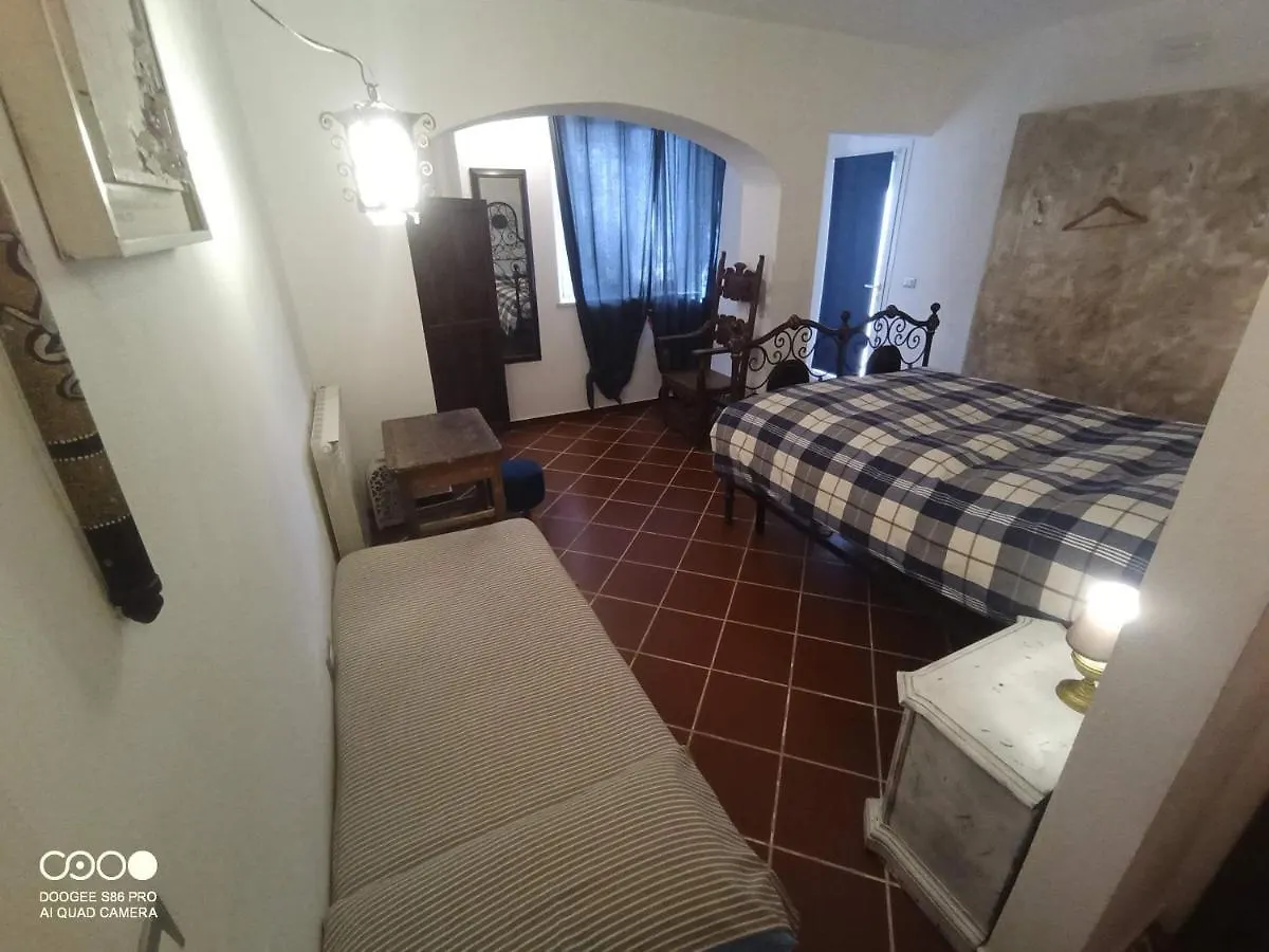 B&B Sopra Il Borgo Finale Ligure Bed & Breakfast